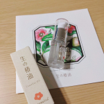 #生の椿油 非加熱の椿油、髪の毛だけでなくお肌にも使えるとの事！マスクの付け外しによる乾燥や、マスク内に湿気がこもって肌が荒れる「マスク荒れ時」にピッタリです。パッケージも可愛くて、こちらの1&hellip;のInstagram画像