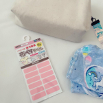 布へのおなまえつけに⁡KAWAGUCHI 布ペタラベル　S⁡春って、入学とか進級でお子さんの名前書きに追われますよね⁡布製品って柄物で名前を書くスペースがなかったり、ペンで書きにくかったり&hellip;のInstagram画像