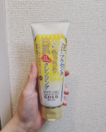 金のプラセンタもっちり白肌温感クレンジングを試してみました✨とろみはありますが、垂れるようなゆるさはなく、マッサージ中も液ダレの心配はありませんでした😌ダブルクレンジング不要なので、メイク落とし&hellip;のInstagram画像