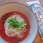 はくばくさんのそうめん美味しく頂きました2人分と少量パッケージなので使い切れて衛生的にも嬉しいです！夏までまだ早いので温かいトマトスープにそうめんを投入カットトマト缶に顆粒だしとめんつゆで&hellip;のInstagram画像