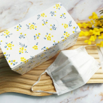 プラス株式会社ステーショナリーカンパニー様の新商品をお試ししました✨✨暮らしになじむ花柄パッケージ「肌にふんわりマスク フラワーボックス 50枚入り」です🌼【 使用した感想 】パッケージの&hellip;のInstagram画像