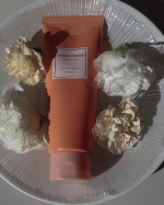 pkreationJ-beauty new♡Meshimase gommage sugar mango body scrub is a new type of body scrub with d&hellip;のInstagram画像