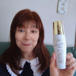 高齢になるほど、体全体のケアがいかに大事か考えさせられます。体の内部はもちろん、体全体のスキンケアもするとしないでは大違いです。GrowBio 女性用育毛剤を使っています。60代に入ってから気&hellip;のInstagram画像