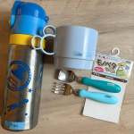 ♡そろそろ ゆうくんの入学準備に🎒🌸いいもの見つけた👀✨⁡／水に強い！！名前も描ける「モノペタラベル」＼⁡水筒とかスプーン、フォークに貼れて洗っても剥がれにくい！⁡これもっと早&hellip;のInstagram画像