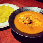 .東京・立川にある老舗カレー屋さん「マユール」が閉店すると聞いて、慌てて行ってきました。閉店するからって慌てて行くようじゃダメなんだよ、ホントは😥本場のインド人シェフが作っているものの、日本人&hellip;のInstagram画像