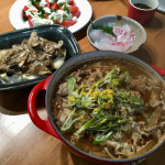 風が冷たいですね。さむ〜い今夜は、発酵大根鍋で温まる♨️😌お味噌と甘酒のダブル醗酵🥰大根と豚バラでおいしいお鍋で晩ごはん。榎本美沙さんのYouTubeを見て今日はコレっ‼️って即決でした。&hellip;のInstagram画像