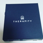 セラピティ🥰！まず箱がおしゃれすぎて箱開けてびっくり🥰！箱もなんとも言えない手触り！！上を開ければ置けるしこれだけておしゃれ😊水に溶けやすいパウダーでそのままでも食べやすくて味もお&hellip;のInstagram画像