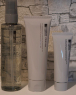 contradiction_666商品名にミスターと入っていることから、メンズでも気兼ねなく使えると思いお試しさせていただきましたエッセンスローションはとろりとしているのに塗ってみるとベタつかな&hellip;のInstagram画像