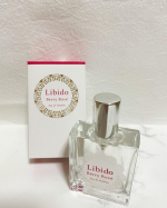 このたびご縁があってリビドー　ベリーロゼを使ってみました。こちらはイランイラン花油・キイチゴ果汁 (ラズベリー) ・クランベリー果汁・ブドウ葉エキス・オスモフェリンなどの香りを調和した香水です。&hellip;のInstagram画像