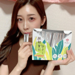 食べるスイーツ青汁🌿😋⁡⁡しまのやさん(#collagen_simanoya)の『琉球青汁ゼリー』⁡⁡栄養価の高い27種の野菜をぎゅっ！と凝縮したスティックゼリー✨⁡⁡1本に食物&hellip;のInstagram画像
