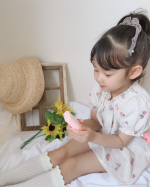 ☀️🏝🐚✩【母と娘をつなぐシェアコスメ】u0040mother_and_daughter_official さまのクリアUVスティック SPF50+PA++++ ウォータープルーフ 15&hellip;のInstagram画像