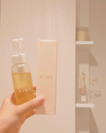 𓂃🧖🏻&zwj;♀️𓈒𓂂𓏸⁡なんか変えた❔✨って家族に褒めてもらえた美肌菌発想のクレンジング˗ˏˋ 𝖪𝖨𝖭𝖲 𝖢𝖫𝖤𝖠𝖭𝖲𝖨𝖭𝖦 𝖮𝖨𝖫 ˊˎ˗ ⁡必要な潤いを守りながらメイクはしっかり落として&hellip;のInstagram画像