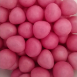 カルシウムグミV+（イチゴ味）伸び盛りの子供たちにおすすめなんやって！成長に欠かせないカルシウムをはじめ、ビタミンD、マグネシウム、亜鉛などをバランス良く配合したグミタイプの栄養機能食品😍イ&hellip;のInstagram画像