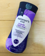 サマーズイブ ラベンダーナイトタイムウォッシュ夜にうっとりやすらぐラベンダーの香りのデリケートゾーン用ボディウォッシュです✨カモミール保湿エキスが寝ている間にうるおいをチャージしてくれます✨デ&hellip;のInstagram画像