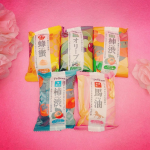 ペリカンファミリー石けん届きました✨保湿成分増量、植物由来の石鹸素地使用&hellip;と、よりお肌想い、地球想いになってリニューアルしました😊クレオパトラも美容に取り入れていたといわれている蜂蜜を使った石&hellip;のInstagram画像