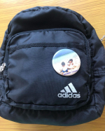 ★ 思い出の写真を缶バッジに！みんなのバッジ★思い出の写真を缶バッジやマグネットにできる【みんなのバッジ】を利用して、可愛いマイバッジを作りました‼︎沖縄や長崎旅行で撮った写真をバッジにしてみ&hellip;のInstagram画像