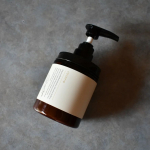 megunum⁡⁡私の猫っ毛、ゆるふわパーマ風にくせを活かせるのでそれなりに気に入っていたんですが、年齢とともに⁡⁡⁡乾燥やうねりが強くなり、まとまりづらくなってき他のが悩み。⁡⁡⁡COCO&hellip;のInstagram画像