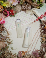 【ふっくらもちっなみずみずしいお肌に♡】⁡⁡⁡半月くらい毎日使っている⁡⁡自然派化粧水と乳液のセット✨⁡⁡⁡⁡肌トラブル無く、お肌が健やかなのは⁡⁡この化粧水と乳液のおかげかも&hellip;&hellip;のInstagram画像