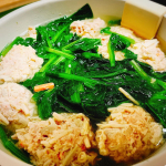 178kananyanなんかぽっちゃりしてきたなって時は、エノキの鶏団子スープをお腹いっぱい食べてお菓子我慢します😂#野菜をMOTTO #野菜をもっと #ベジMOTTOスープ #モンマルシェ &hellip;のInstagram画像