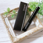 私の大好きな！！✨コスメジタン✨さんのグラングレイ アイパワーセラム本当はもっと早くbefore/afterの写真をお見せしたかったのですが&hellip;麦粒腫・結膜炎・花粉＆アレルギーで目の周りが&hellip;のInstagram画像