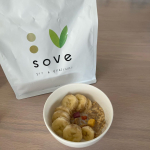 カゴメ株式会社『SOVE シリアル』.最近ハマっている朝ごはん🥣カラダづくりに欠かせない植物性たんぱく質と食物繊維がとれる大豆と野菜のシリアル『SOVE シリアル』.商品特徴：1. 豊富&hellip;のInstagram画像