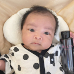 chii.ii.mamaご縁がありモニターさせて頂きました☺︎♩.2週間ベルタベビーローション続けてみたよ♪.お肌もちもち♡吐き戻しで荒れたお肌も早く治ってるような気もする&hellip;♡や&hellip;のInstagram画像