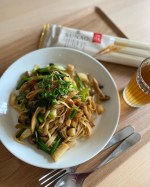 SUNAO もっちりパスタ✨糖質が少ないパスタです😍1食（80g、1束）あたり　糖質量21.1ｇ‼️平打ち麺なのでソースがよく絡みます✨もちっとしていて食べごたえがあります！糖質&hellip;のInstagram画像