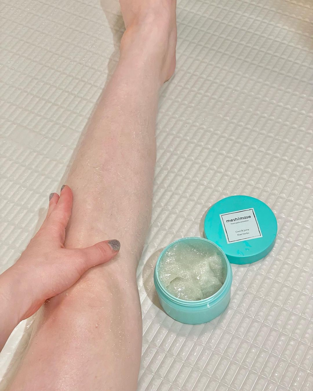 口コミ投稿：スクラブinジェルひんやりしてて暑い日にマッサージすると最高♡洗い流したあともスー…