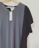 今回はニッセンのワンピースだよ☺️＜✨Ｖネック配色使いワンピース🍀＞商品番号：AKR0223B0010着痩せ効果大の縦ライン👍アラフィフになって下っ腹が出てきた微妙なボディライン😭には、ぴ&hellip;のInstagram画像