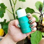 朝は日差しが強いので、日やけ止めを1日塗り忘れただけで、肌がこんがりと焼けてしまいます🌞今年の夏はかなり暑くなるそうで、自分や家族の肌はもちろん、家庭菜園の野菜や花が心配&hellip;😥今回は、紫外線吸収&hellip;のInstagram画像