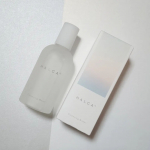 ハルカ HALCAクレンジングウォーター こちらはウォータリータイプのメイク落とし👀✨シンプルなボトルでジェンダーレスに使えそう☺️💡曇りガラスのような質感がおしゃれ🤍✨液体はサラッ&hellip;のInstagram画像