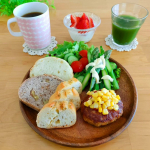 朝ごパン❤健康のために始めた#PR #新日本製薬株式会社 #新日本製薬 #Wの健康青汁毎朝1杯。#青汁 継続中です。#北海道 #旭川市からグリーンアスパラが届きました。速攻下処理。茹&hellip;のInstagram画像