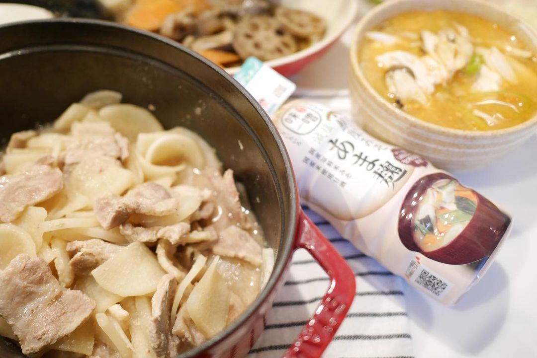 口コミ投稿：豚バラ大根🍲　　鮮度みそ あま麹を使ってレシピ参考に作りました🙌　　漬け込んで煮る…