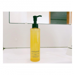 yun.yut_k*⋆✈．．【アテニア スキンクリアクレンズオイル】個人的に最近使ってるメイク落としの中で1番気に入ってるクレンズオイル💛クレンジングオイル初めて使った時、洗顔後にすっご&hellip;のInstagram画像