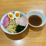 キンレイの『カドヤ食堂　つけそば』を試してみました。産休中だから、お昼に気軽に食べれる冷凍麺ってありがたい！北海道産小麦『春よ恋』100u0025使用してるのすごい！冷凍麺を電子レンジ500W&hellip;のInstagram画像