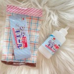 シミ・キエールヌーボー🌼これすごい👏携帯用応急シミぬきなんだけど、ぽんぽんするだけでいーんだよー😳子供達3人連れて外出すると、まぁ手が回らず色々服が汚れます😇そんな時めっちゃ便利😊汚れた時に&hellip;のInstagram画像