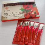 アラフィフなのでお肌のハリがなくなり気になっていたところオススメしてもらったのがこちらしまのやさんの琉球すっぽんのコラーゲンゼリー2000個包装、ゼリー状なのでいつでもどこでも食べれて、お味&hellip;のInstagram画像