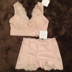 .✨LUNA✨ナチュラルアップナイトブラ＆ショーツナイトブラはコレ❣️LUNAのもの使ってます🫡ショーツとセットなので気分もあがります🤭鈴木奈々さんが着用してたから、セットで気になって&hellip;のInstagram画像