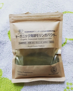 オーガニック発酵モリンガパウダー✨モリンガってすごく栄養があるそうですね。食後のお茶がわりに取り入れてます。粉はサラサラですが、水やお湯には溶けにくく、そのまま飲もうとすると粉の塊が弾けてム&hellip;のInstagram画像