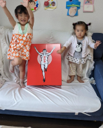 毎日頑張ってる子どもたちへサプライズなプレゼントが🎉でも喜んだのはkidsだけではなくパパママも♪子どもたち優先の我が家🏠自分たちが食べたいおやつゆっくり選べない弾丸買い物time！&hellip;のInstagram画像