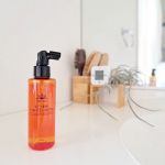 10秒ヘッドスパ『太陽のさち』パパと一緒に頭皮ケア😃.汗をかくことも増えてきたこの季節ヘッドスパでお風呂上がりと朝に頭をすっきりリフレッシュできているので寝付きがとてもよくなりましたヘ&hellip;のInstagram画像