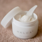 保湿を極めた無添加スキンケア「HALCA」体験会が羽田エアポートガーデンで行われました✈️お伺いしてから3週間ほど、毎日のスキンケアでクレンジングウォーターとジェルクリームを愛用しています😊「H&hellip;のInstagram画像