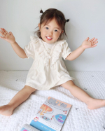 .&hearts;┈┈┈┈┈┈┈┈┈┈┈┈┈┈┈&hearts;⁡⁡お家で少し集中してお勉強の真似事みたいな事できないかなーと思って見つけたのがコレ❤️⁡学研の幼児ワーク👧🏻💕２歳　シールでパズル～いろ・かた&hellip;のInstagram画像