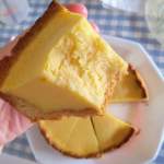 atamakureson分量ミスって超分厚くなってしまった#チーズケーキタルト食べ応えありすぎ🤣#野菜をMOTTO&nbsp;#野菜をもっと&nbsp;#カレー&nbsp;#モンマルシェ&nbsp;#monipla&nbsp;#mon&hellip;のInstagram画像