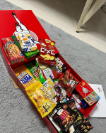 グリコのお菓子詰め合わせ❤️セレクションザグリコ！！これいい！大人から子供までたのしめるー！！そしておかしだけじゃなく、インスタント食品も入ってるから、防災にもいいかも！子供たちは大喜び！お友&hellip;のInstagram画像