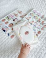 ˗ˏˋ&nbsp;　👑👶🏻👑　　  ˎˊ˗みんなのシール(u0040minnano_seal )で作った、まーぼうのシールをおしりふきに貼った😂😂😂まーぼうの顔に名前を重ねてコンパクトなデザインに&hellip;のInstagram画像