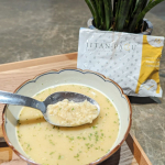 プロテインの苦手意識が変わった！めちゃくちゃおいしいプロテインスープ♡【JITAN-PAKU(ジタンパク)】○たんぱく質13ｇに加え、コラーゲンや食物繊維もたっぷり○お湯を注いで混ぜるだ&hellip;のInstagram画像