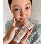 u00402wayworld さまのマザーアンドドーター・ホワイトニングボディ&フェイスジェルクリーム を愛用中だよ👌これは親子で使える商品なんだよ！ママの悩みのシミや黒ずみニキビ！子供の悩みのニ&hellip;のInstagram画像