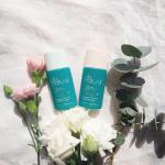 なーんで若い頃、ちゃんと日焼け止め塗らなかったんだろう？  なぁぜ なぁぜ🥺？ (言いたいだけ🤣)  頬にシミができて、初めて、ちゃんと日焼け止めを塗ろうと思ったのは35歳の頃のこと。 &hellip;のInstagram画像