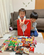 ．《セレクション・ザ・グリコ》グリコからお菓子・食品の詰め合わせセットを頂きました☺️💓．普段はなかなか買わない物もこの機会に試すことができてとっても嬉しい贈り物でした🎁．子ども達は箱を開&hellip;のInstagram画像